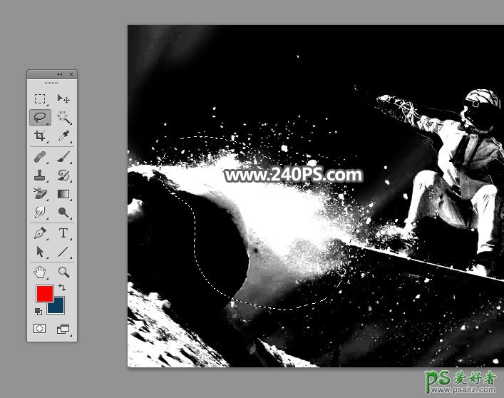 PS人物抠图：学习给雪花飞溅效果的冰雪运动员场景图进行完美抠图
