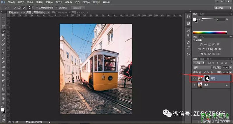 Photoshop简单合成从手机屏幕中开出来的电车，画面中窜出的电车
