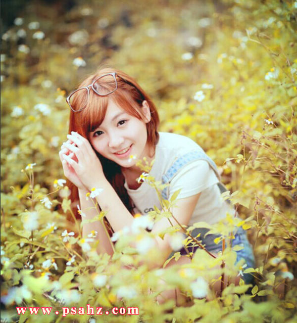 Photoshop给植物花丛中的少女照片调出清纯可爱唯美暖色调