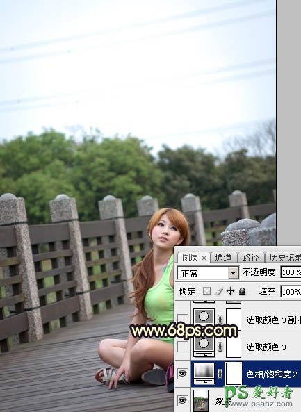 PS美女照片调色：给公园木桥上自拍的可爱女生照片调出唯美橙色