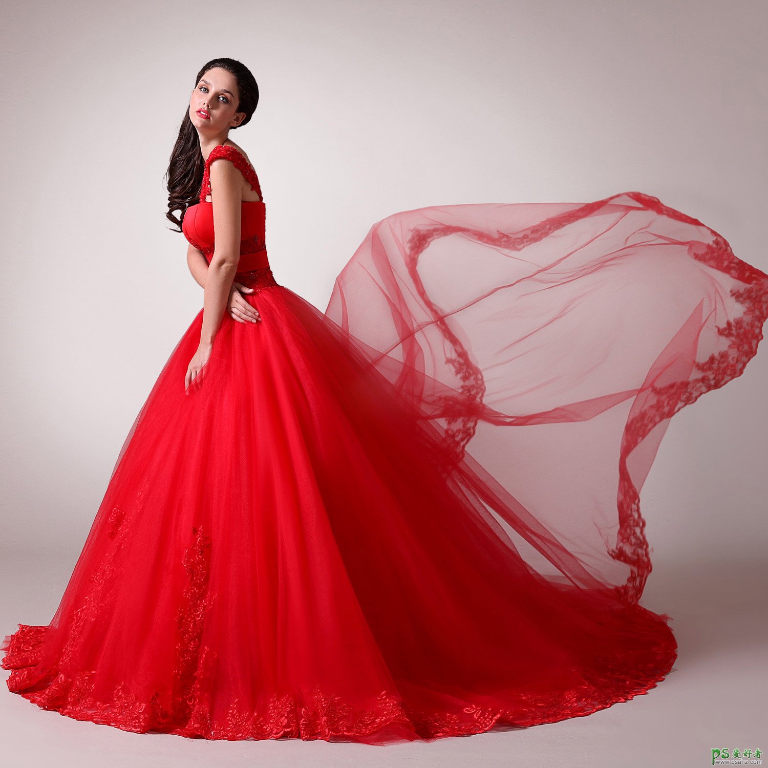 PS婚纱照抠图教程：利用通道及钢笔工具抠出红色婚纱照美女人像照