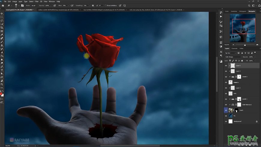 Photoshop合成从手心中长出的火焰玫瑰科幻场景，恐怖的火焰玫瑰