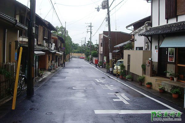 Photoshop给雨后的街景照片制作出小清新风格的日系青色调