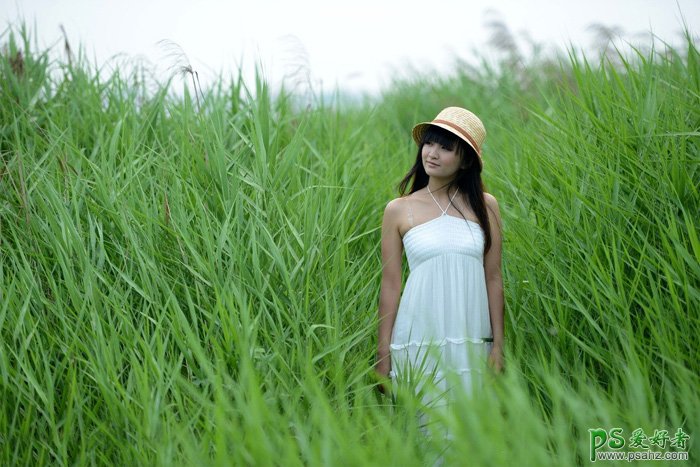 ps小清新照片调色教程:给芦苇丛中的美女写真照调出淡雅的风格