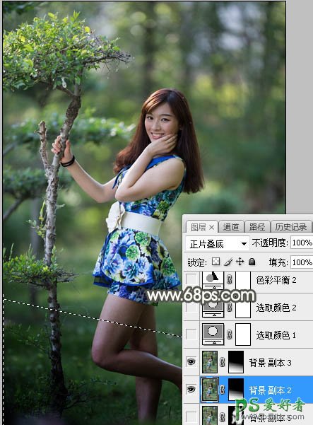 Photoshop给树林中自拍的漂亮女孩儿外景照片调出古典黄褐色