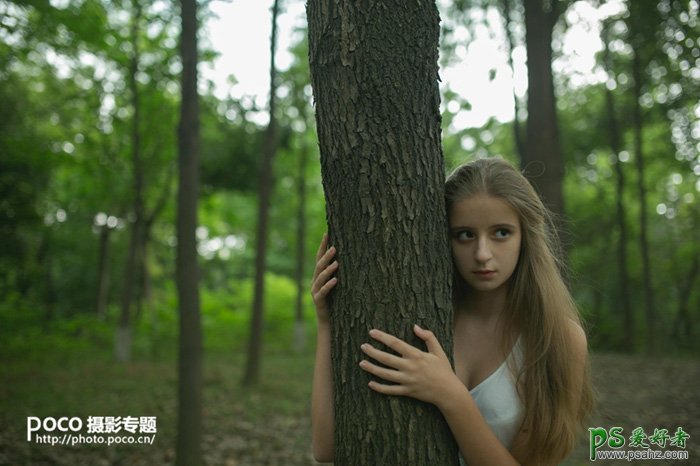 PS给夏日树林中自拍的欧美唯美少女图片制作出秋季红树林效果